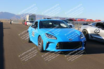 media/Nov-19-2022-Speed Ventures (Sat) [[eb5c8f9508]]/Around the Pits/Pre Grid Orange/